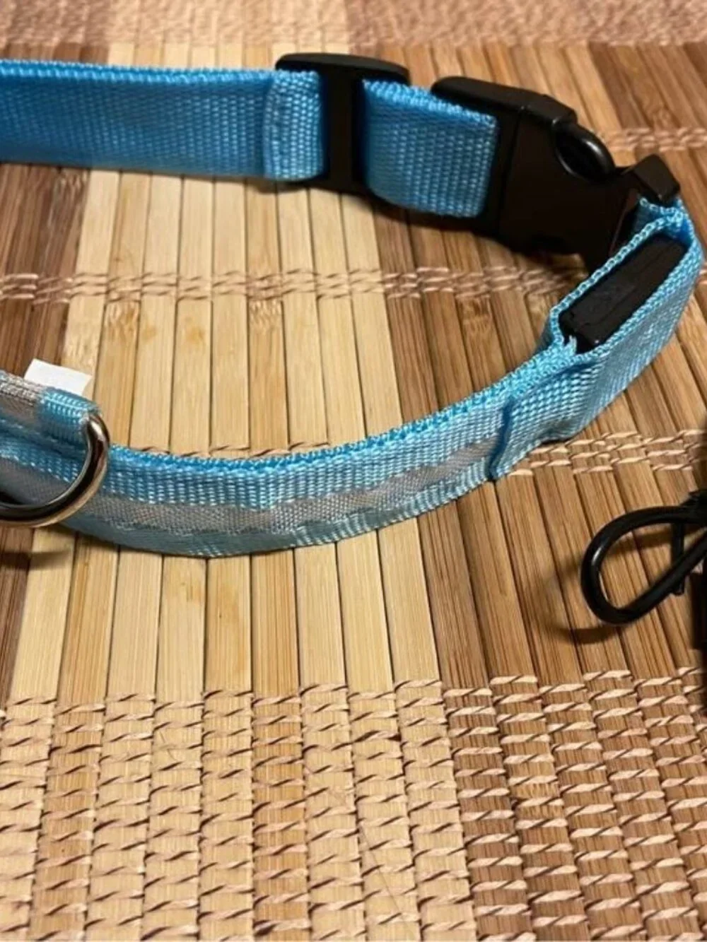 New- USB Rechargeable LED Dog Collar for Night Safety & Visibility, Size S, Blue